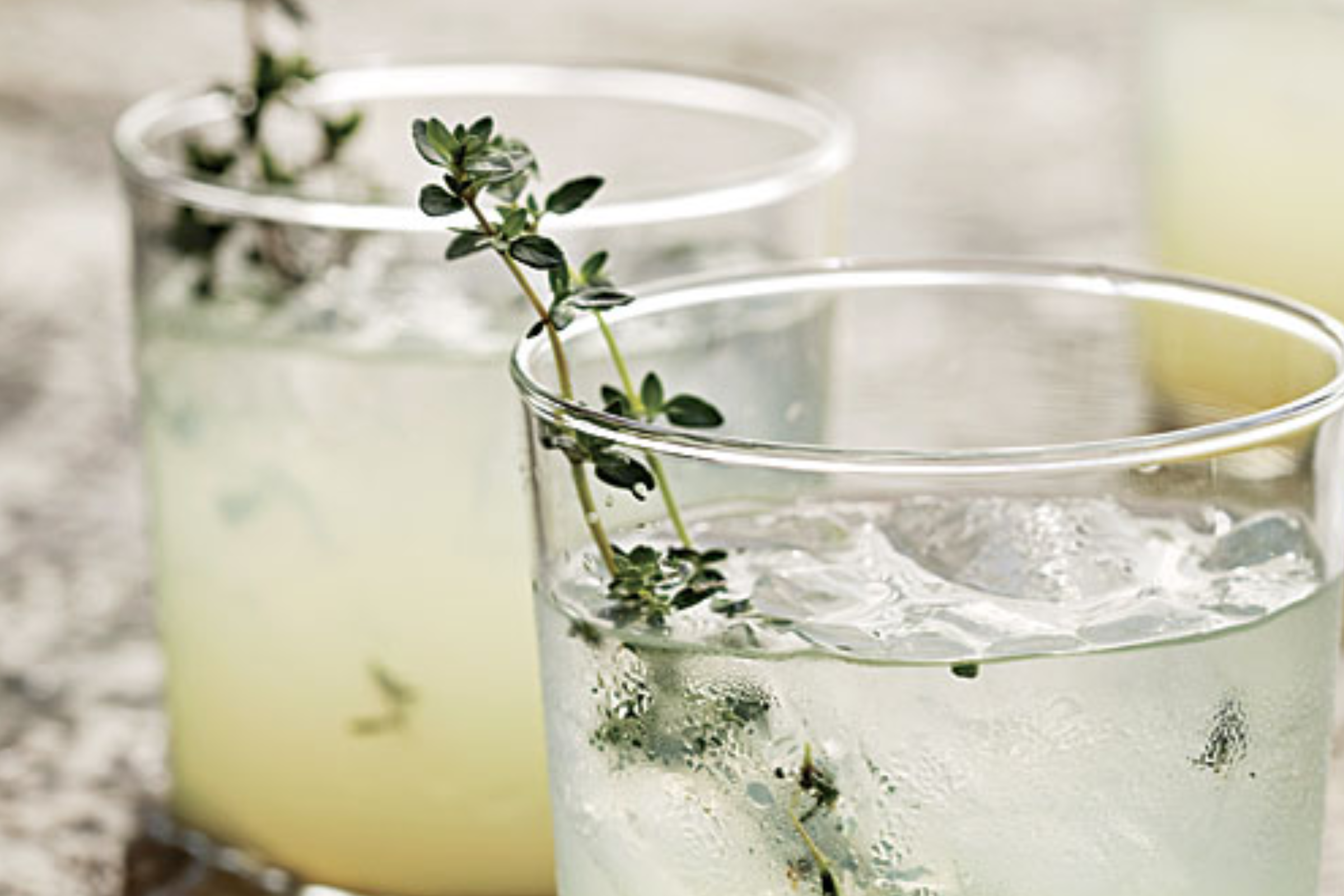 thyme gin cocktail